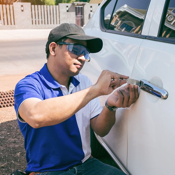 cerrajería de autos ofrece servicios de cerrajería las 24 horas del día, los 7 días de la semana